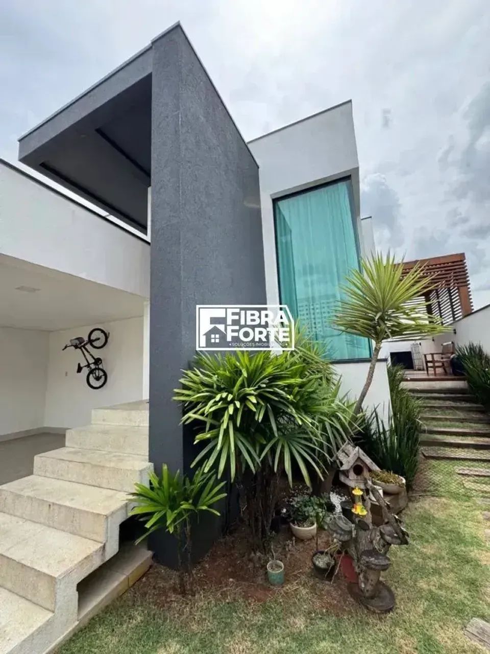 Casa nova com 3 quartos sendo 2 suites e mais 2 salas comerciais com entradas independente - Foto 3