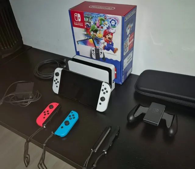 Nintendo Switch OLED 64GB + 4 Joy-Con e Caixa Originais + Case - Foto 3