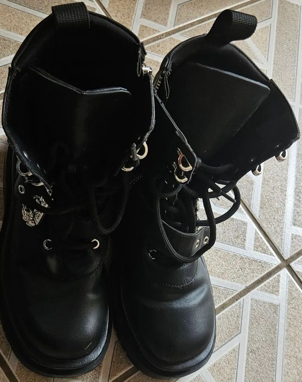 Bota feminina Versace 35 - Foto 2