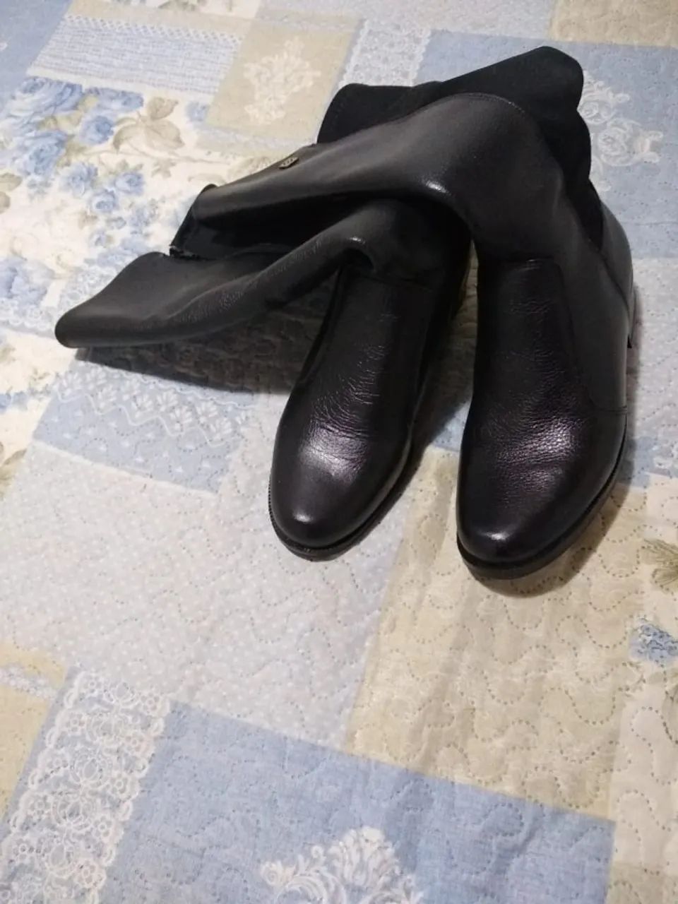 Botas couro - Foto 2