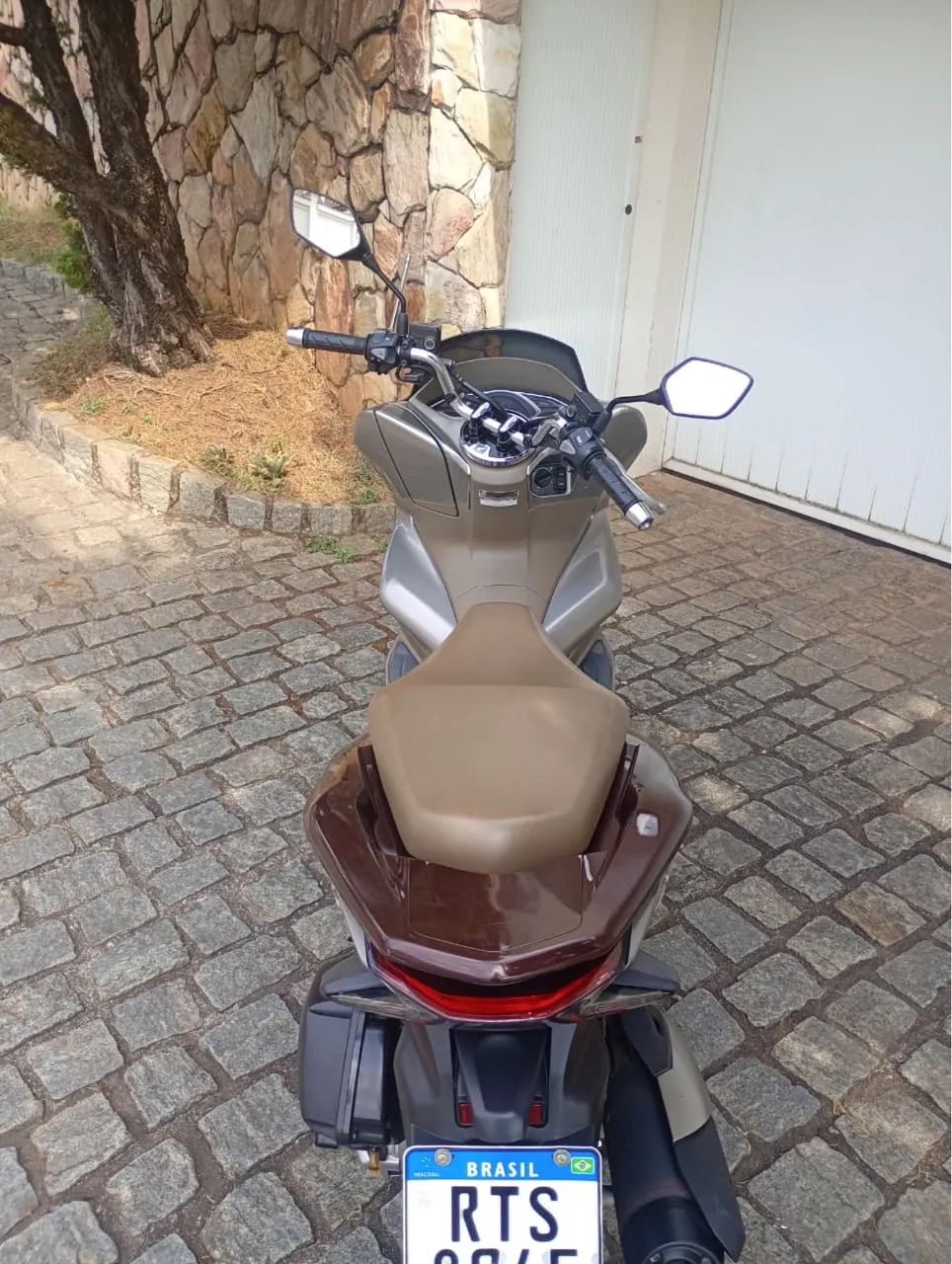 Honda pcx dlx com abs 2022  - Foto 2