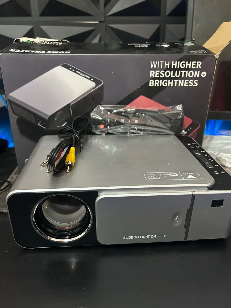 Projetor forte de led 1080p - Foto 2