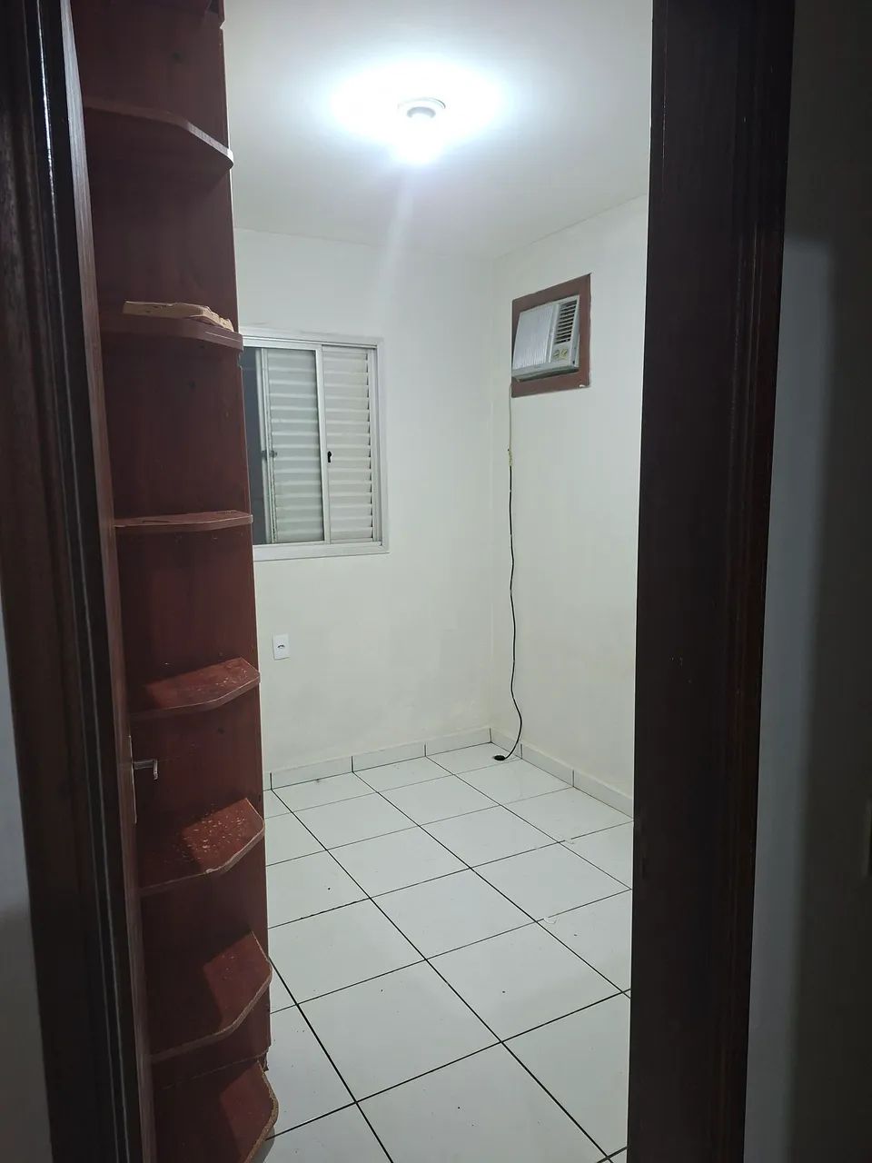 ALUGO QUARTO