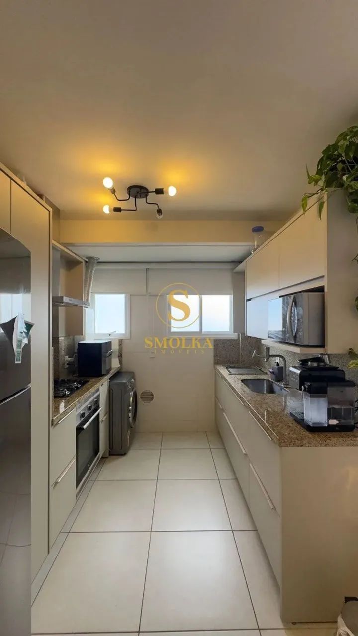 Apartamento mobiliado à venda, com 2 dormitórios, sendo 1 suíte, 2 vags de garagem e 1 hob - Foto 4
