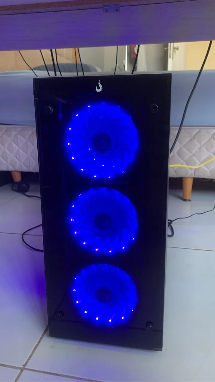 PC GAMER RTX 4060 + i5-12400F + 32GB RAM + SSD 1TB