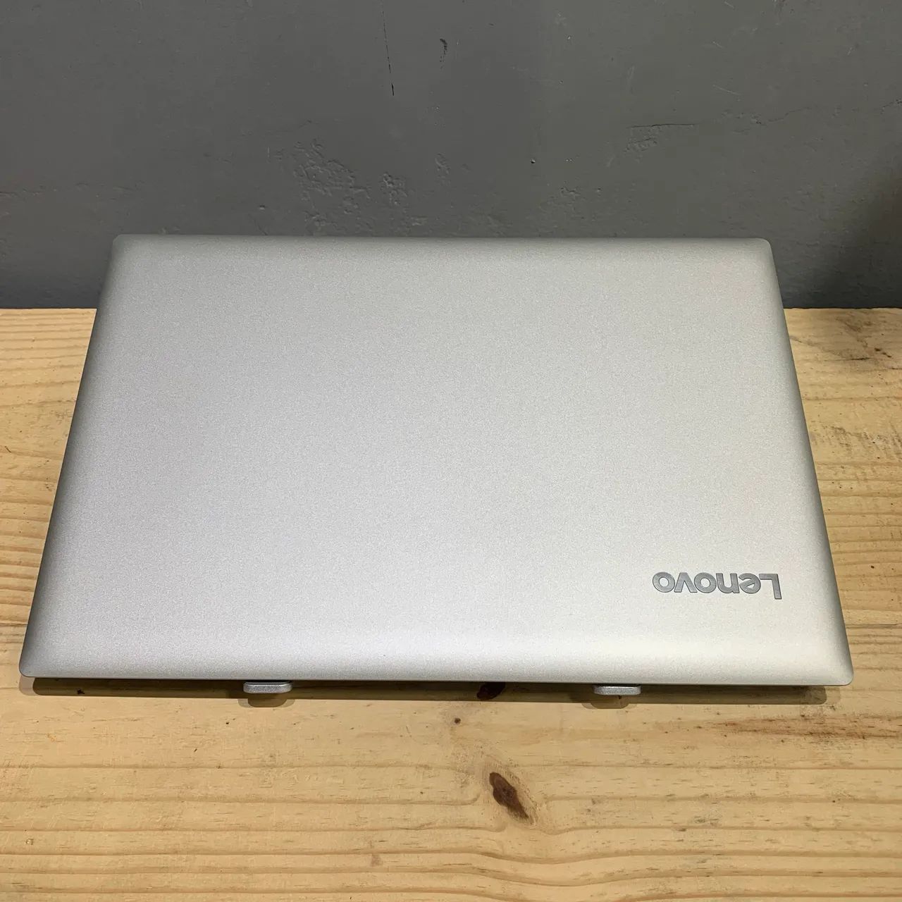 Notebook Lenovo core i7 com placa de vídeo 