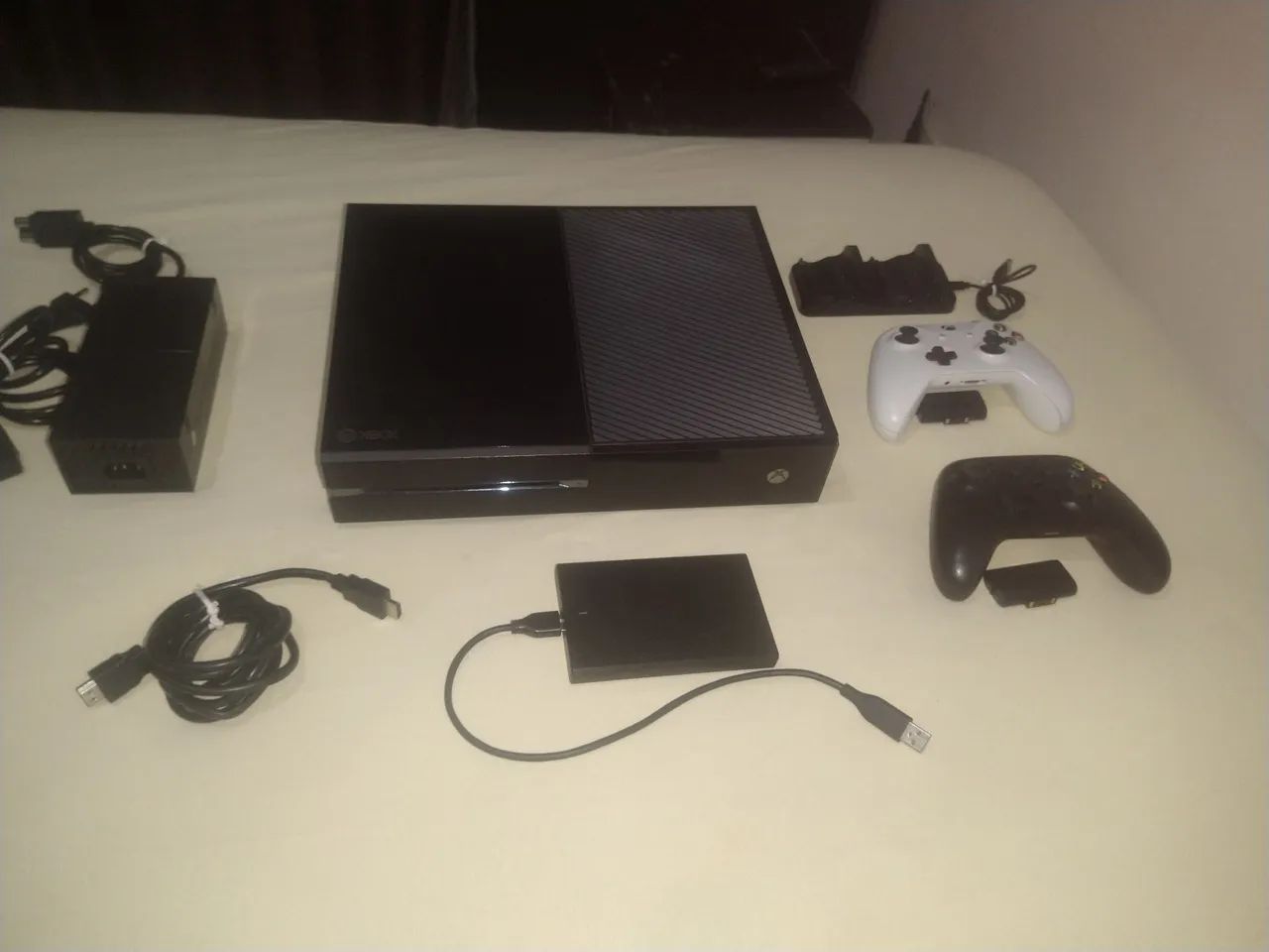 XBOX ONE 500GB+1HD EXTERNO  - Foto 3