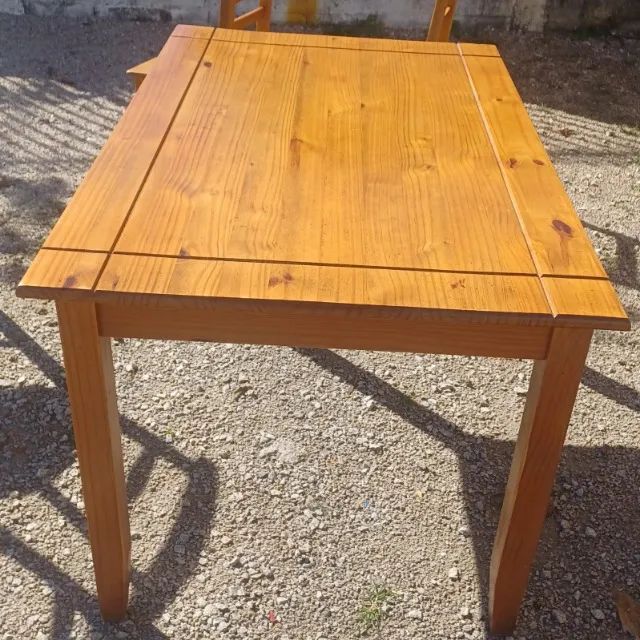 Mesa de pinus de 1,10x75, seminova, sem cadeiras. - Foto 3