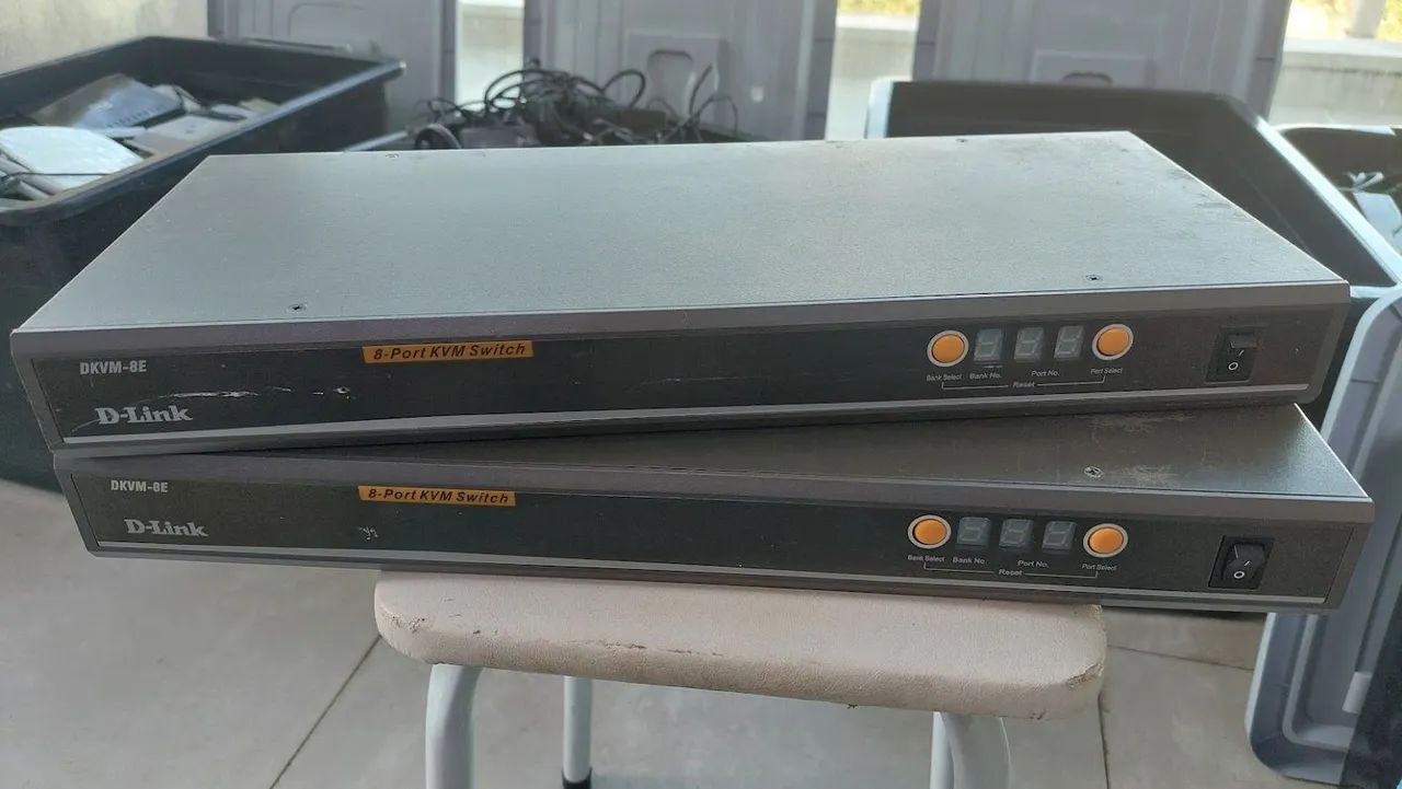KVM Switch D-Link DKVM-8E 8 Portas - Rack 19"<br>