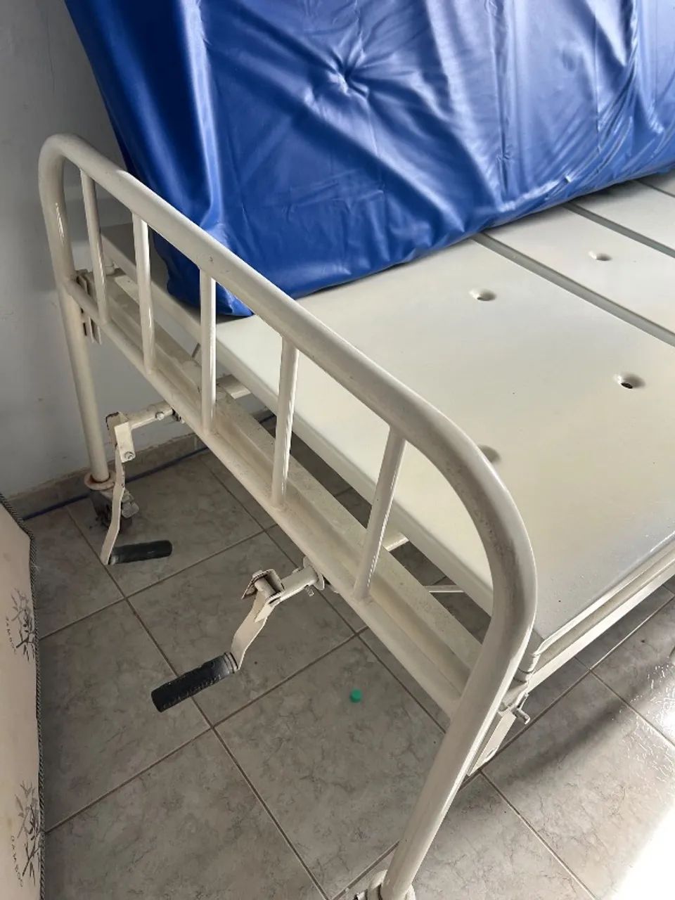 Cama hospitalar  - Foto 2