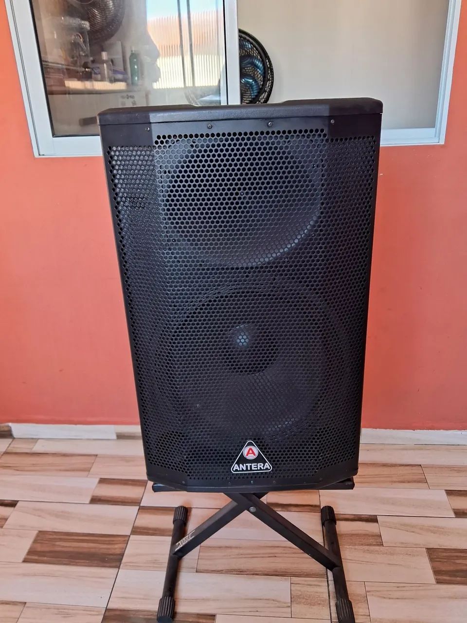 Caixa Ativa Antera SC15AP plus