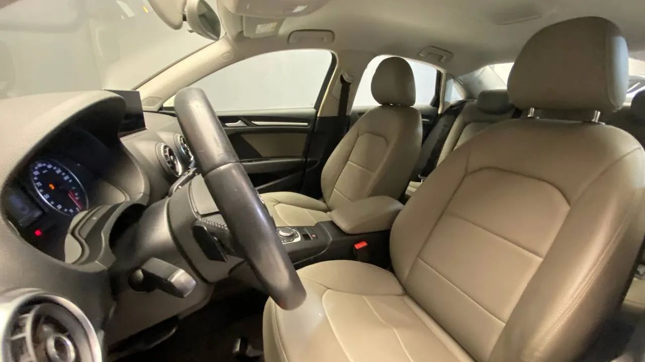 Audi A3 Sedan 1.4/ Attra. 16V TB FSI S-tronic, foto 2 de 20