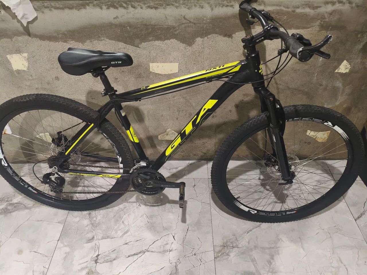 Bicicleta aro 29 GTA de alumínio 