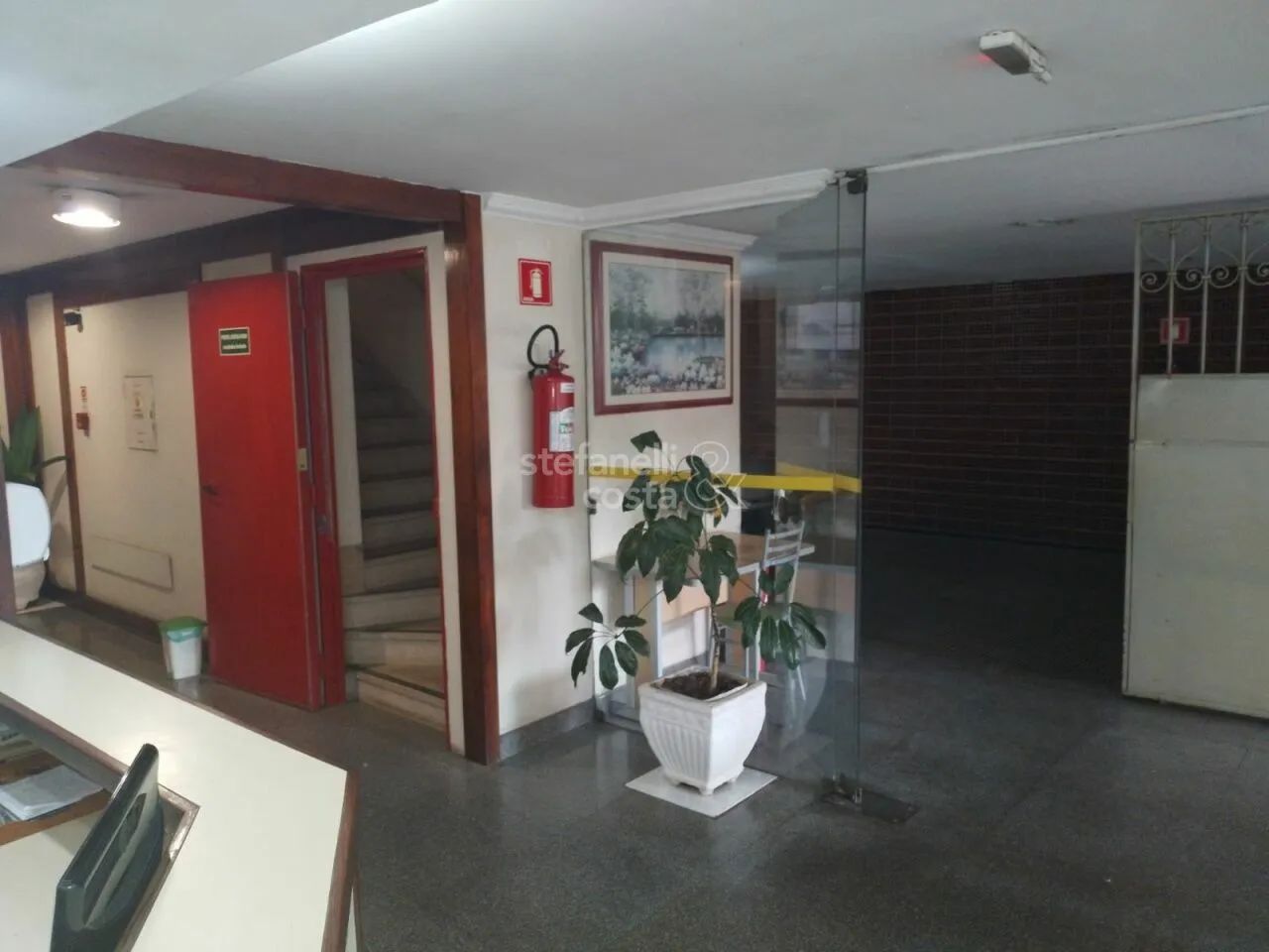 Conjunto comercial Rua Bela Cintra próximo da Paulista