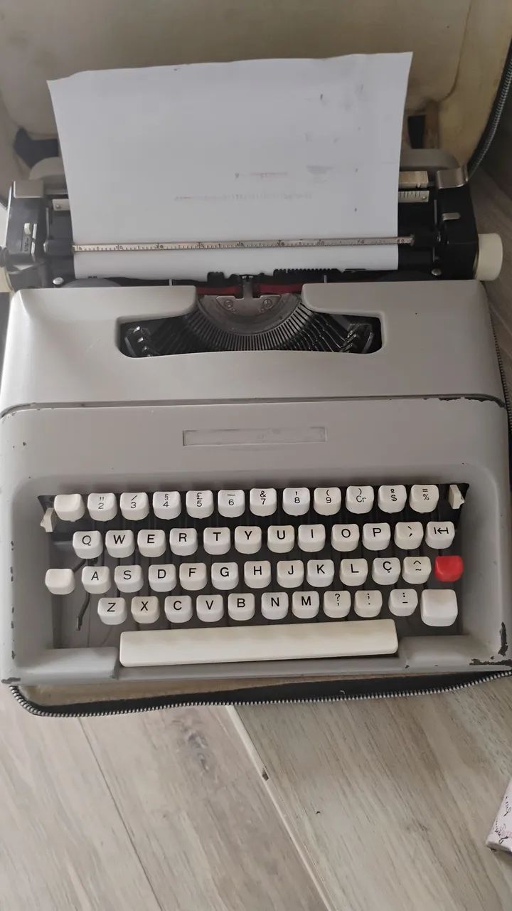 Máquina escrever Olivetti lettera  - Foto 2