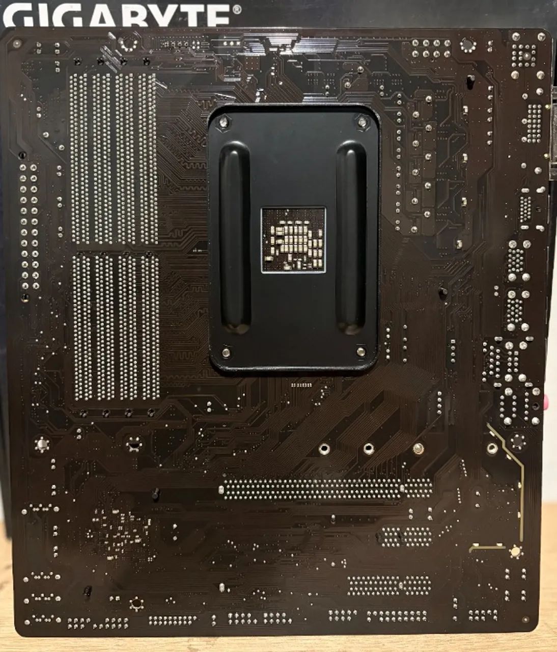 Placa Mãe GIGABYTE B450M DS3H V2 - Foto 2