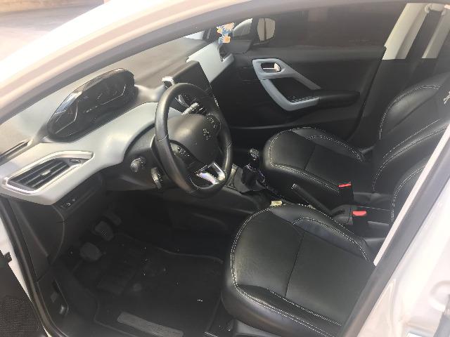 Vendo Peugeot 208 Allure 2016 - Foto 6