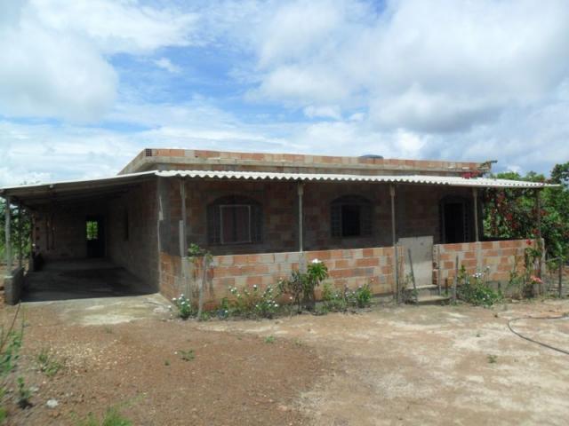 Chácara à venda com 3 dormitórios em Zona rural, Três marias cod:394
