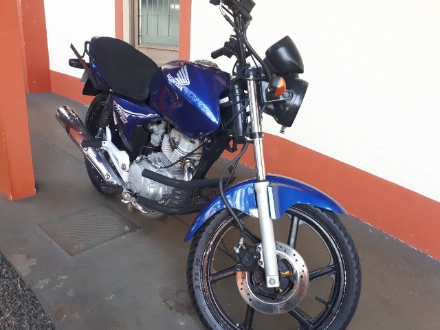MOTO TITAN 150 ESD COMPLETA