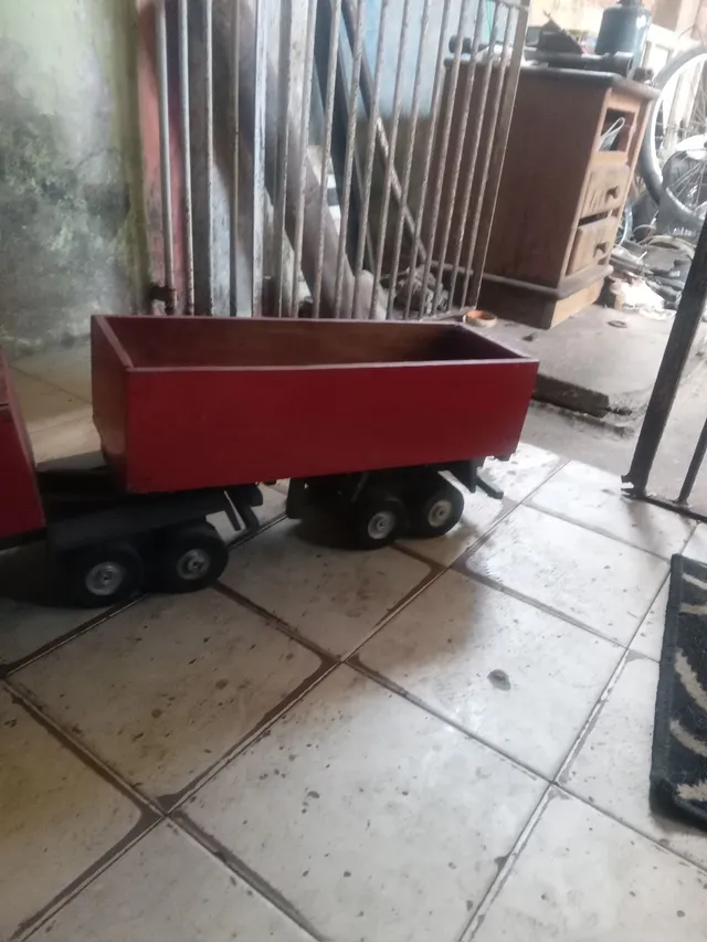 Carreta Bitrem Scania Bau Madeira Brinquedo 7eixo Cocacola