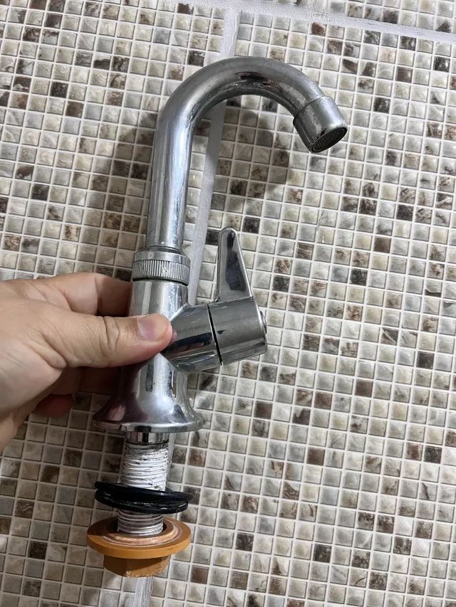 2 torneiras de bancada - Leia o anúncio  - Foto 3