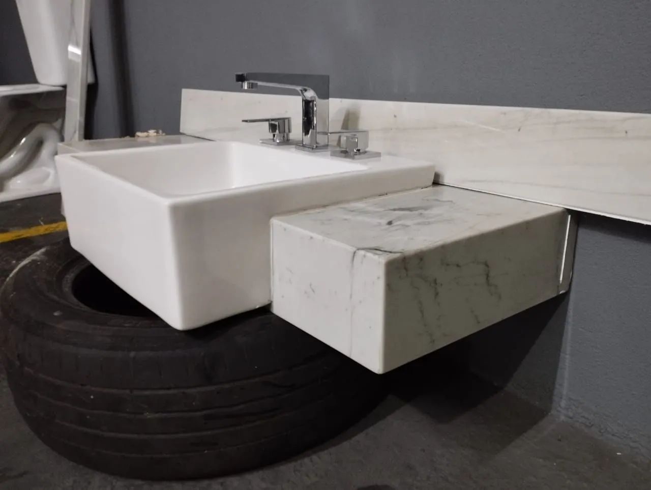 Bancada 1.11x 36 Granito Cuba 42x42 Deca  - Foto 5