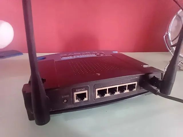 Roteador Wi-fi (longo Alcance) Com 2 Antenas - Linksys  - Foto 2