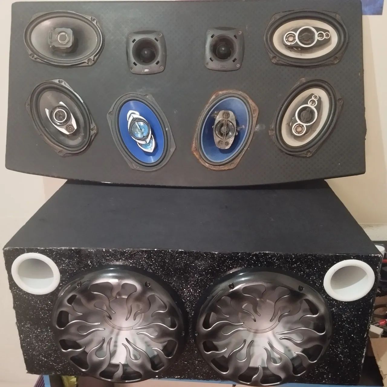 Som Automotivo Completo - Tampão; Caixa de Grave e Pyramid 800w !