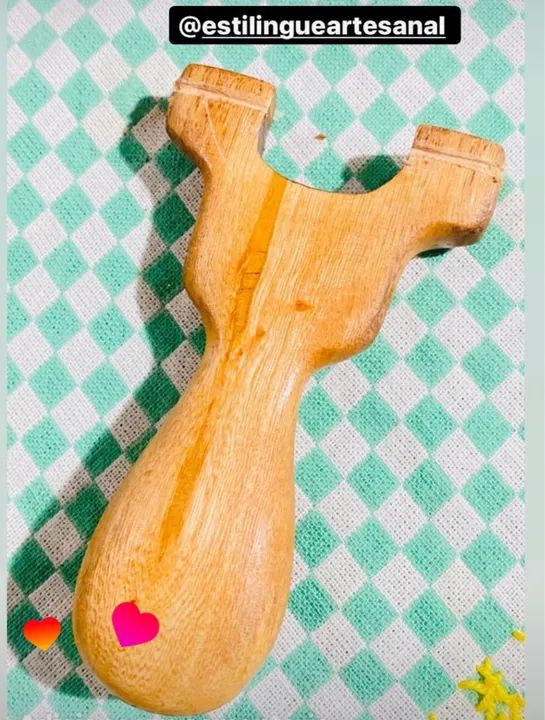 Estilingue artesanal de madeira - Foto 3