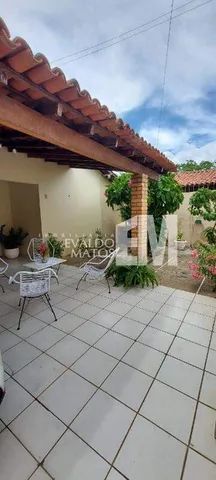 Casa à venda com 3 quartos - Teresina/PI