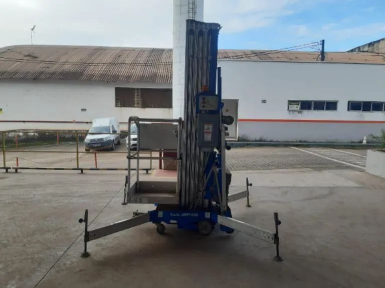 Plataforma Elevatória Genie AWP-40S 14m 2017 - Foto 8