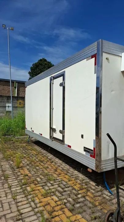 Baú refrigerado 5mts 2022/23 com aparelho  - Foto 5