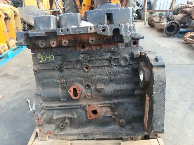 Motor incompleto FPT 4 cilindros New Holland B95B p/n * - Foto 2
