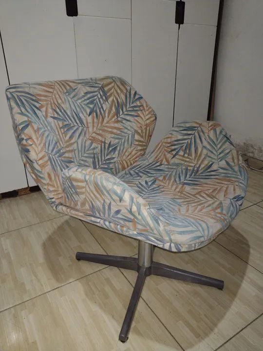 Poltrona Giratória Decorativa - Foto 2