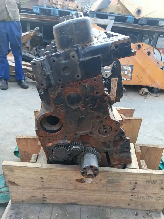 Motor incompleto FPT 4 cilindros New Holland B95B p/n * - Foto 4