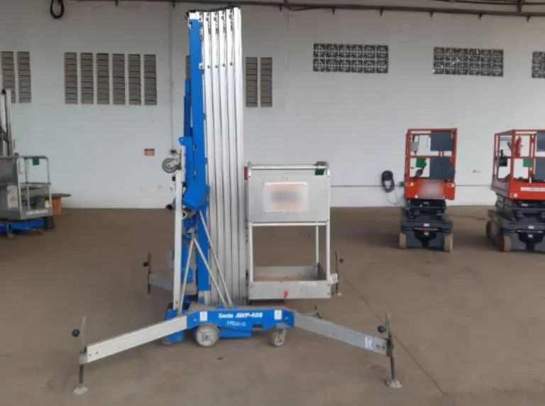 Plataforma Elevatória Genie AWP-40S 14m 2017