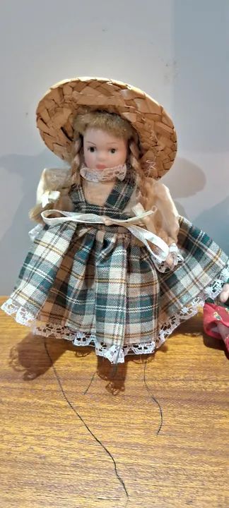 Colecionismo 3 Bonecas de Porcelana Antiga - Foto 6