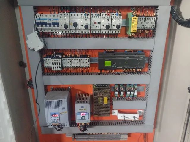 Painel elétrico ( dispenso curiosos)