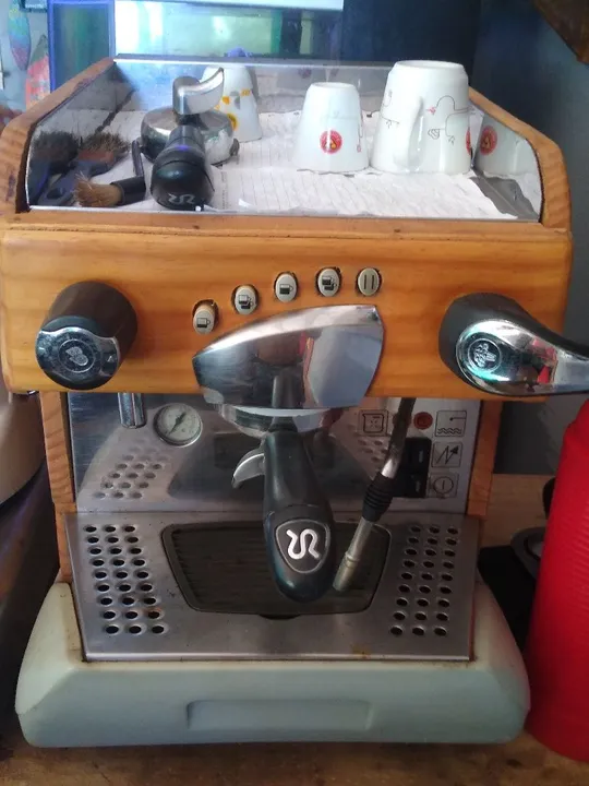 Máquina e moinho de café espresso profissional de um grupo