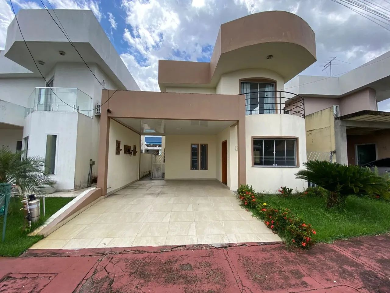 Alugo Casa no Condomínio Cidade Jardim II - Parque Verde