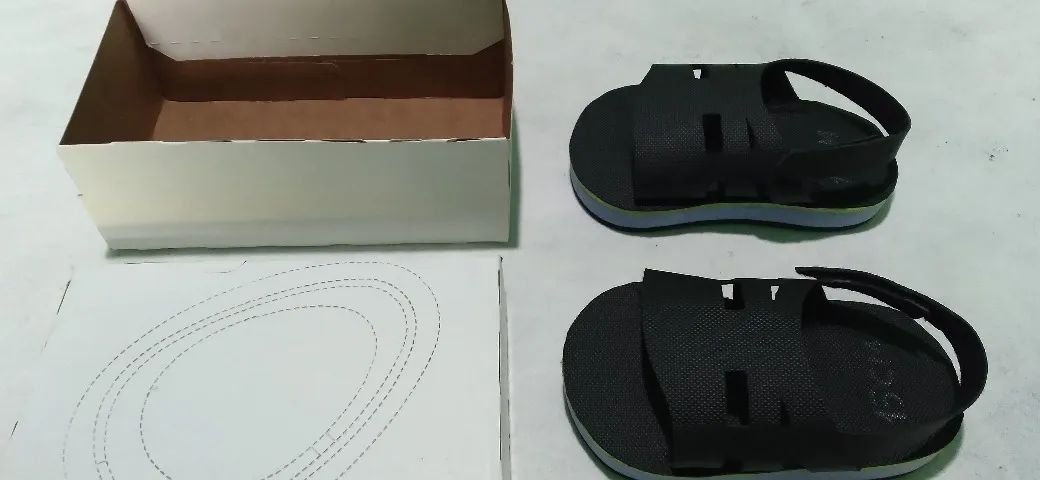 VENDE-SE SANDÁLIAS INFANTIL 15 CM - Foto 3