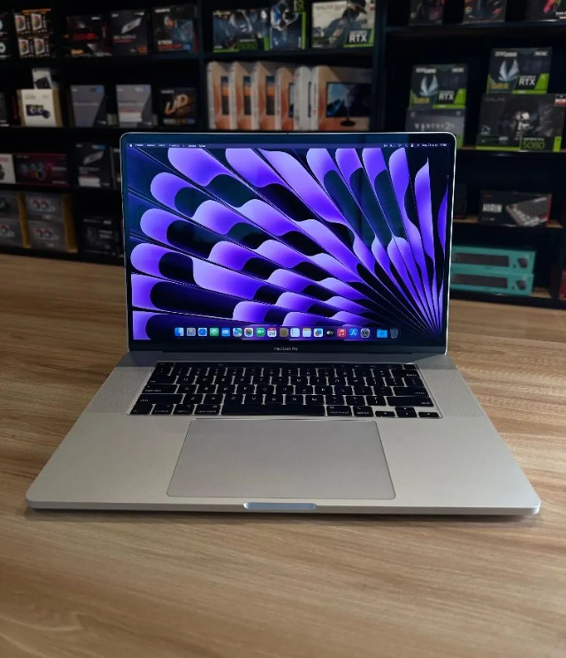 Macbook pro i9 16gb de ram 1tb de SSD, 16 polegadas - Pronta