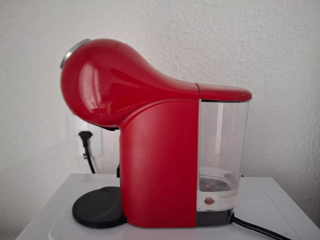 Cafeteira Dolce Gusto Genio Vermelha