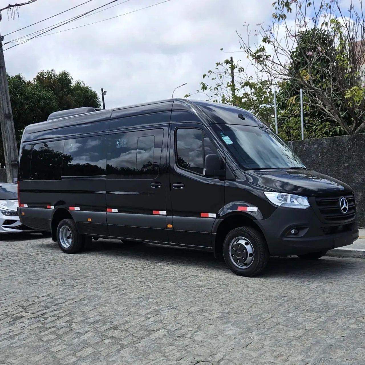 Van , micro ônibus e carro executivo  @bldjampa 