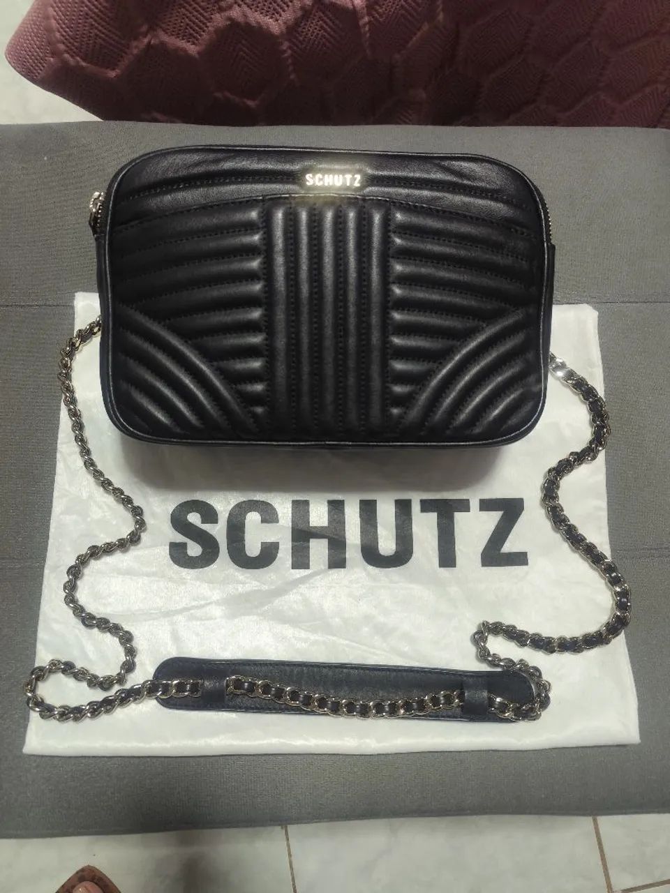 Bolsa Schutz Preta