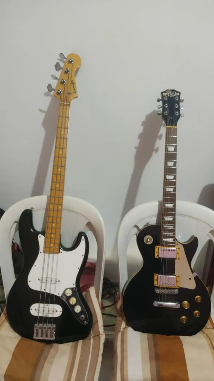 Guitarra e baixo