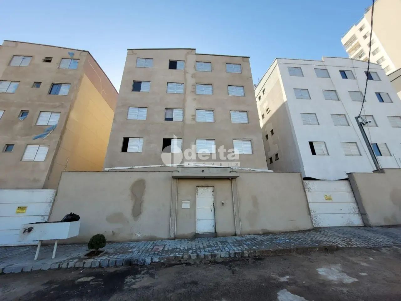 Apartamento disponível para locação no bairro Santa Mônica em Uberlândia-MG