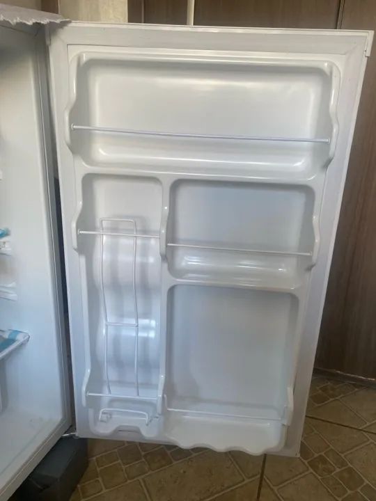 Frigobar com 15 dias de uso novo - Foto 2