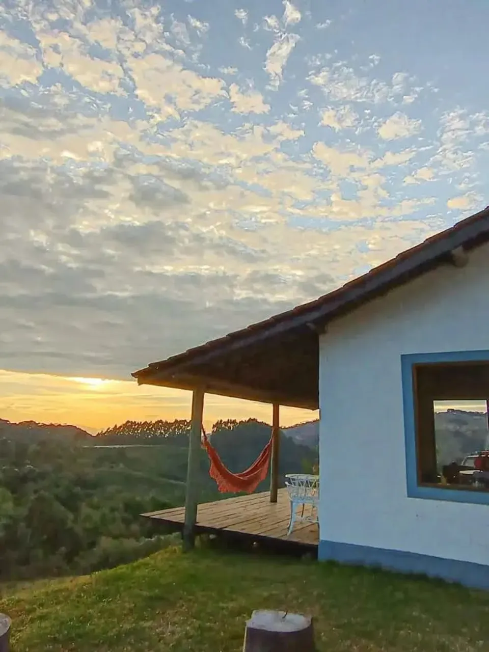 **SEU REFÚGIO EM IBIÚNA!** LOTE 500m², CONDOMÍNIO FECHADO. GARANTA SUA TRANQUILIDADE!