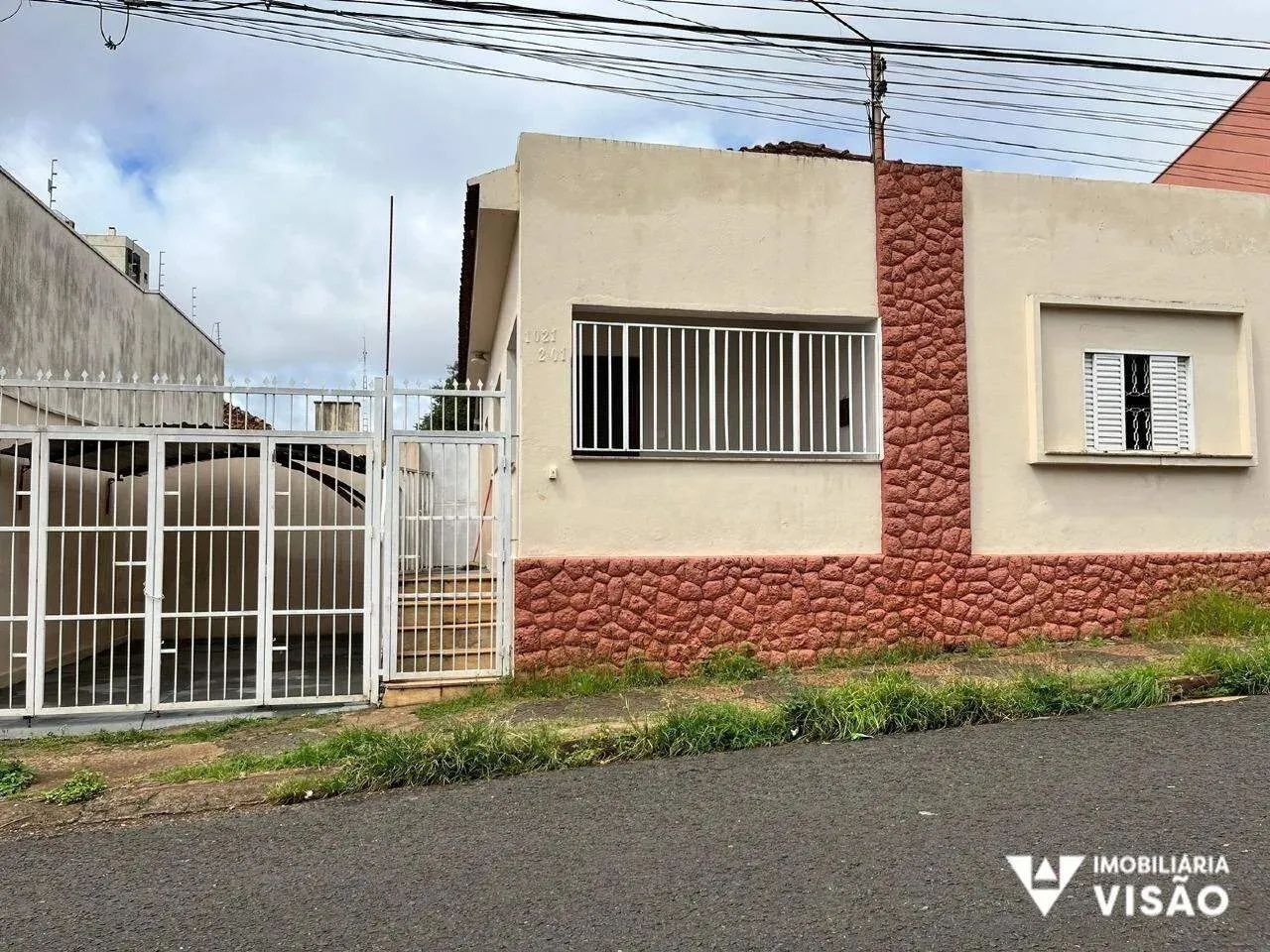 IMÓVEL RESIDENCIAL OU COMERCIAL À VENDA, 02 QUARTOS, 01 VAGA, FABRÍCIO